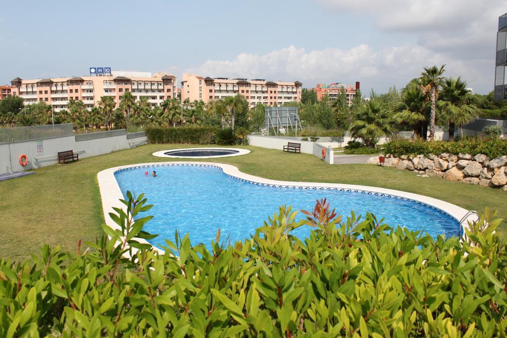 Paradise Village Litoral Costa Dorada 살루 외부 사진