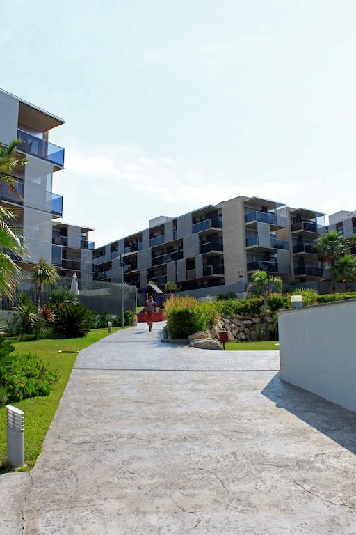 Paradise Village Litoral Costa Dorada 살루 외부 사진