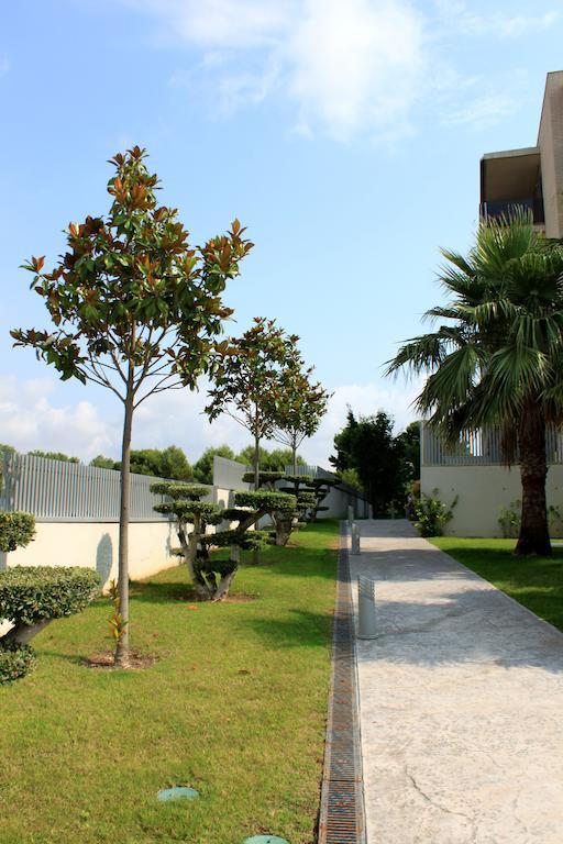 Paradise Village Litoral Costa Dorada 살루 외부 사진
