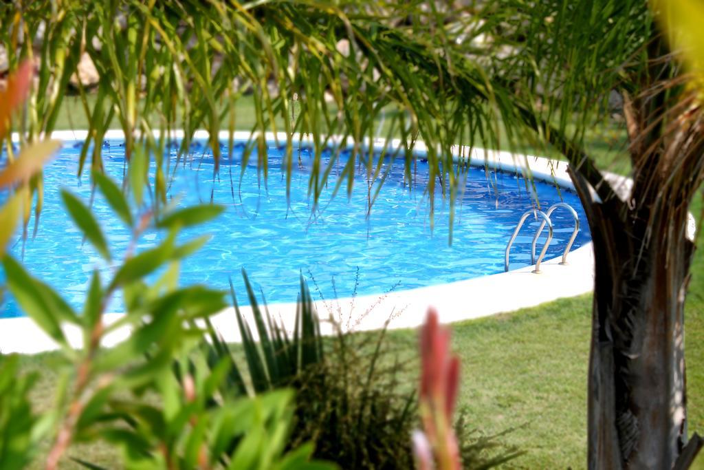 Paradise Village Litoral Costa Dorada 살루 외부 사진