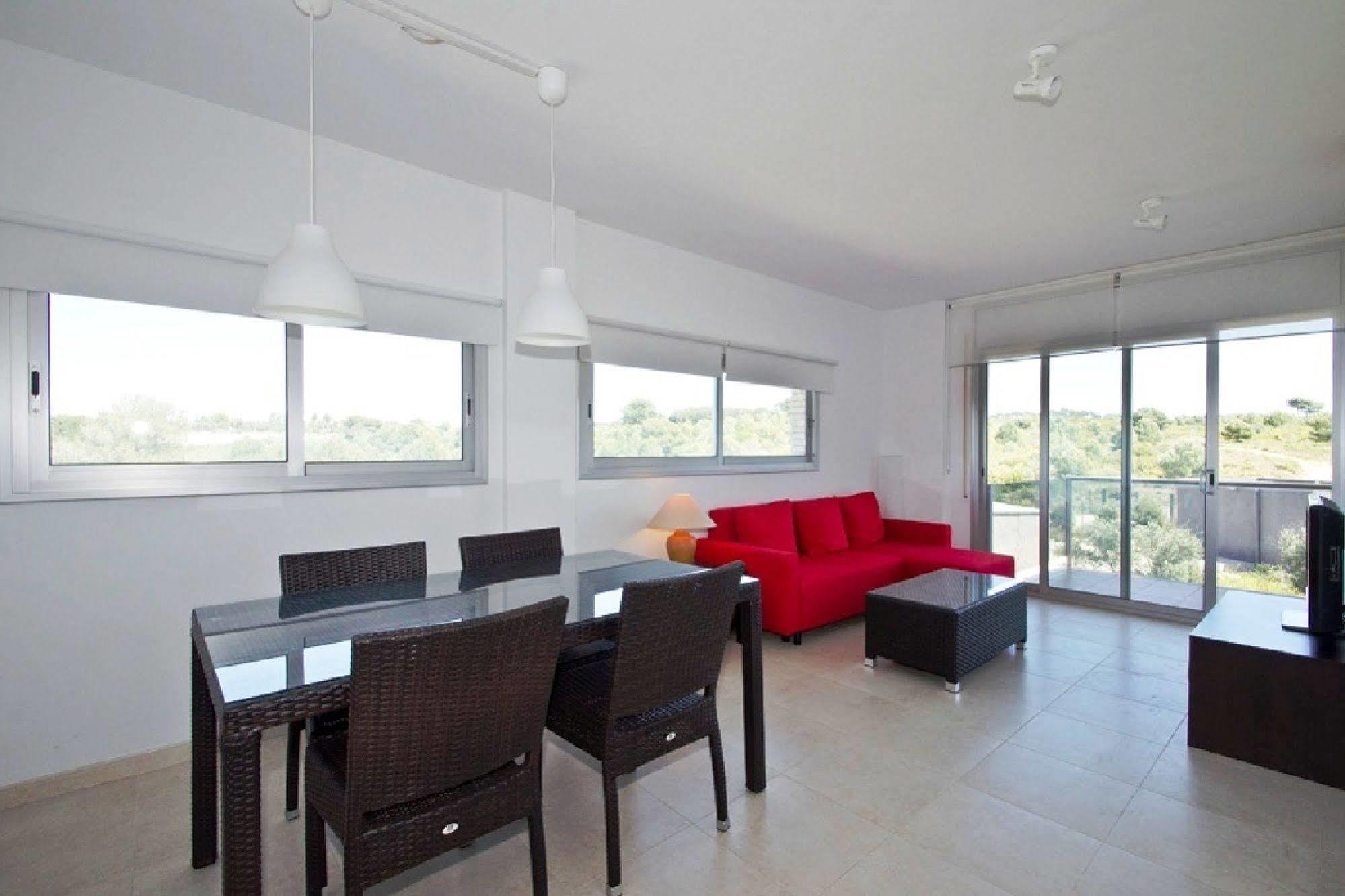 Paradise Village Litoral Costa Dorada 살루 외부 사진