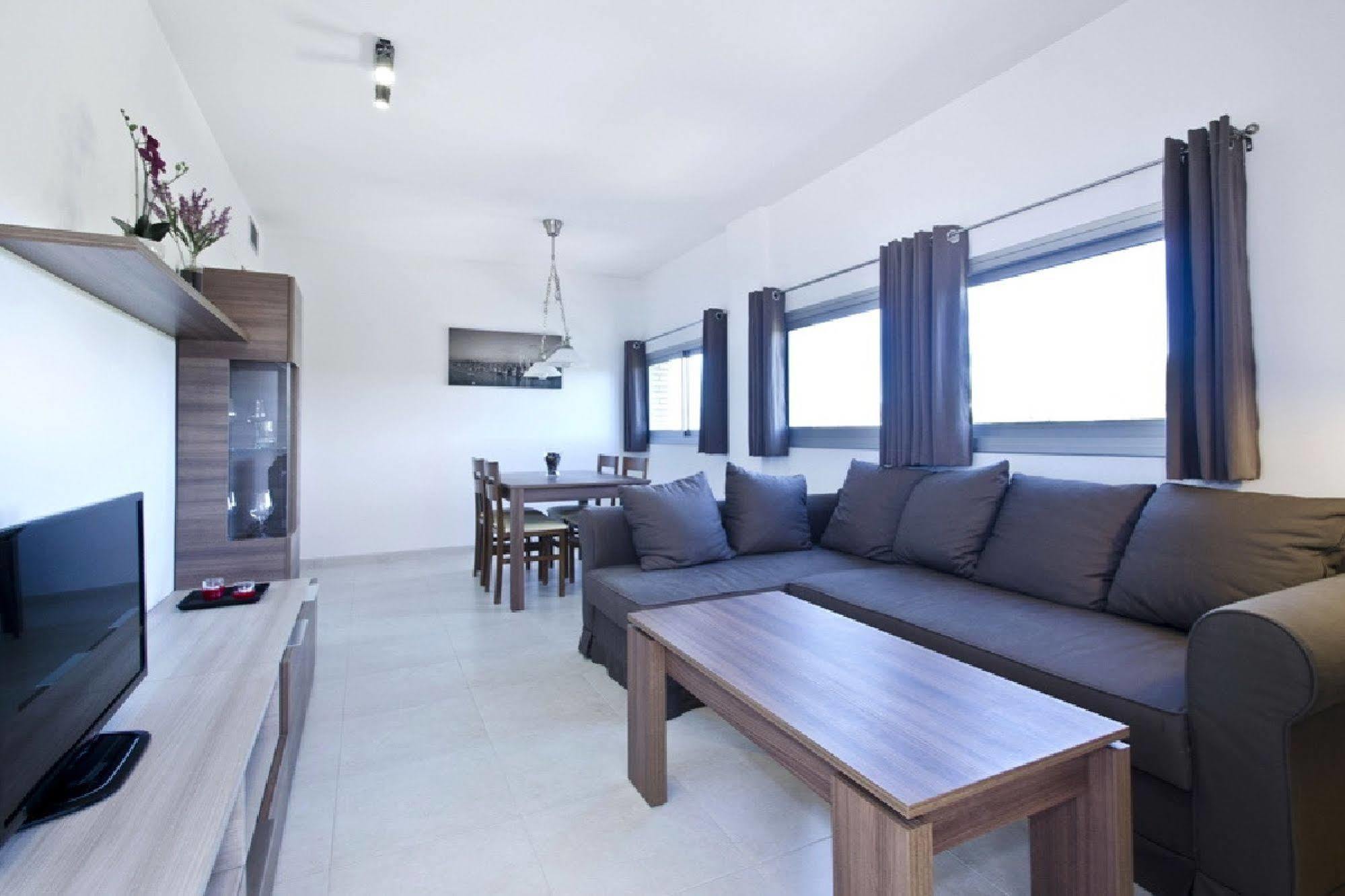 Paradise Village Litoral Costa Dorada 살루 외부 사진