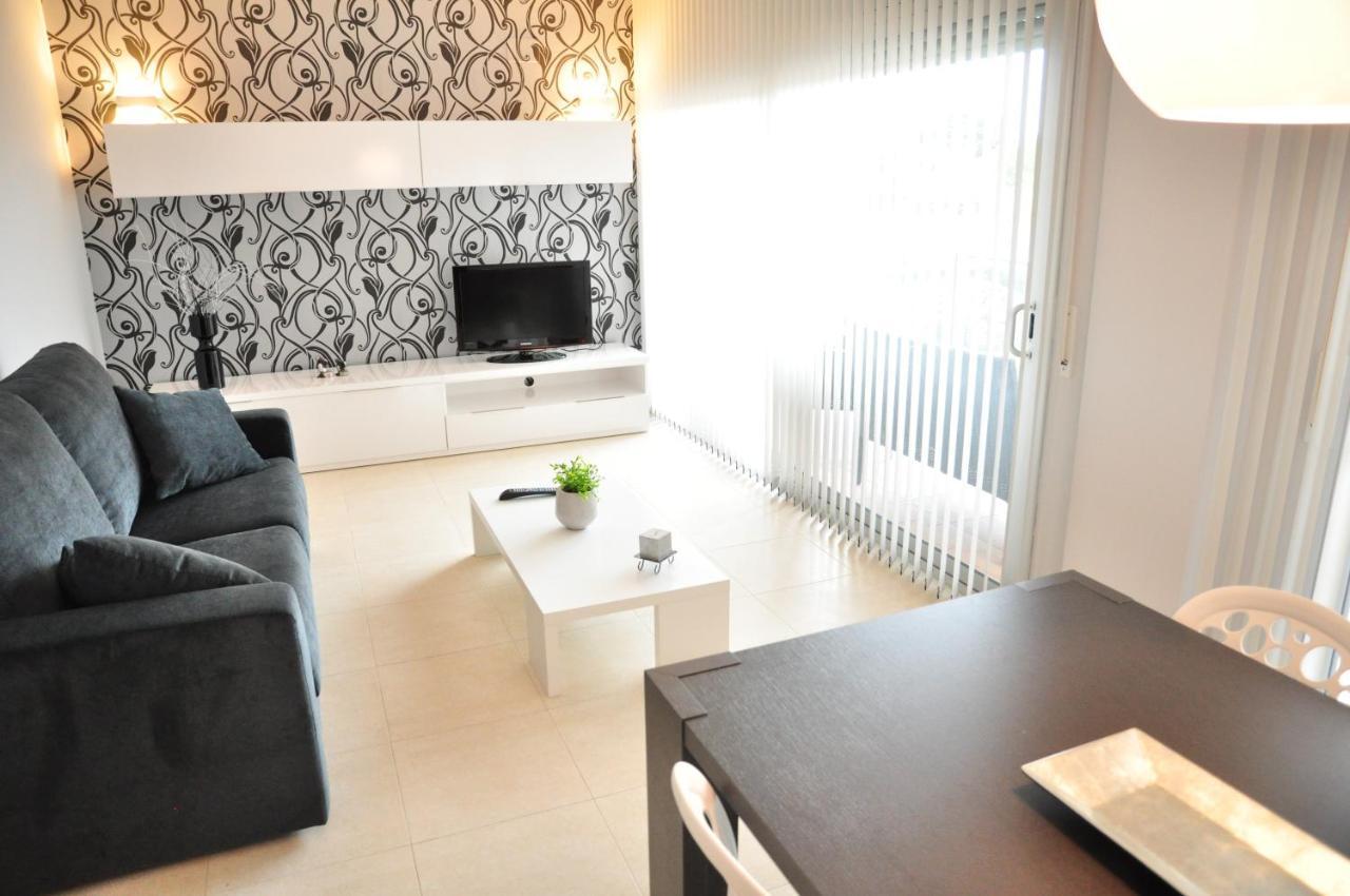 Paradise Village Litoral Costa Dorada 살루 외부 사진
