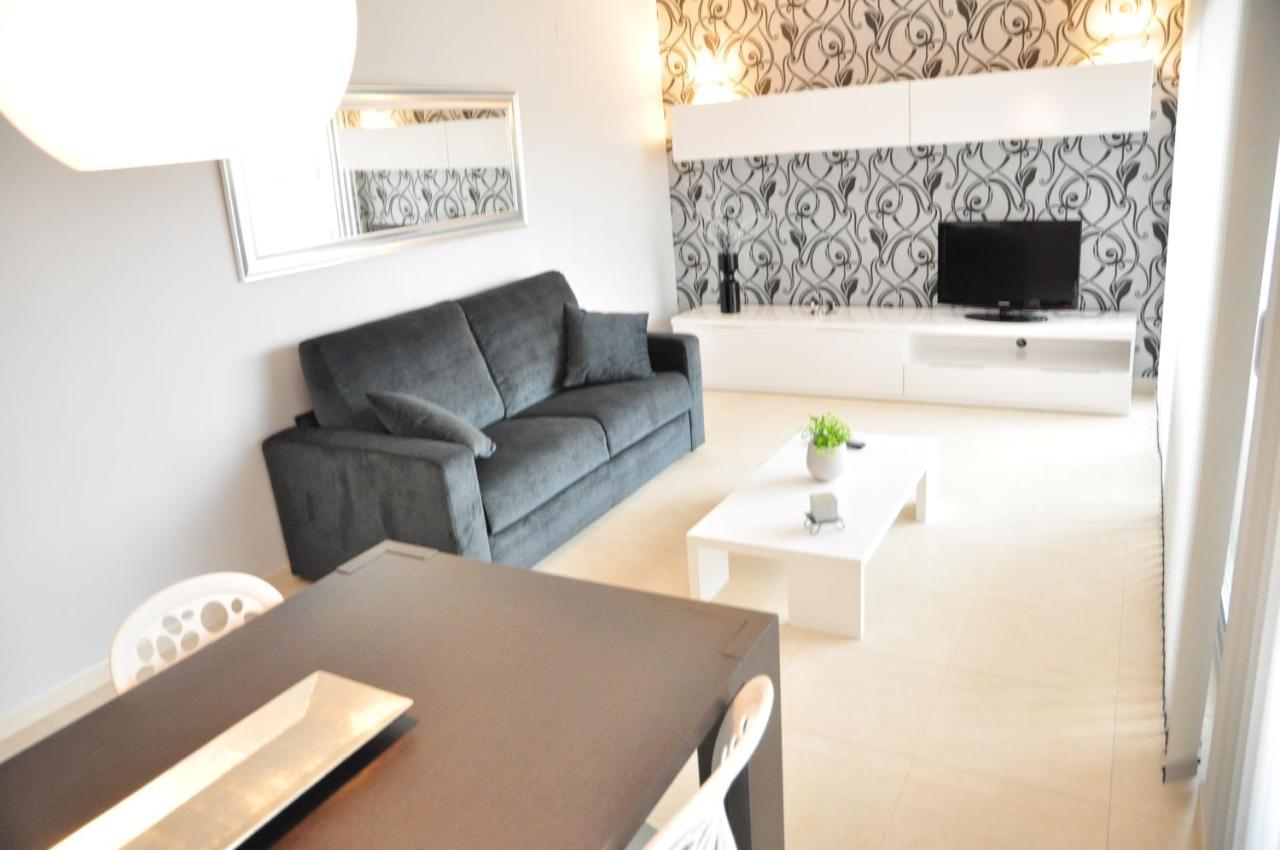 Paradise Village Litoral Costa Dorada 살루 외부 사진