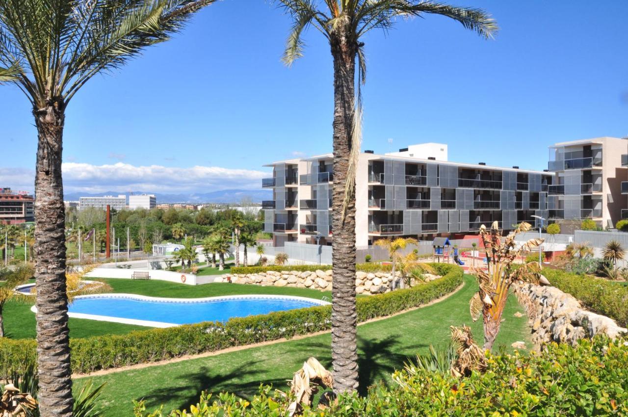 Paradise Village Litoral Costa Dorada 살루 외부 사진